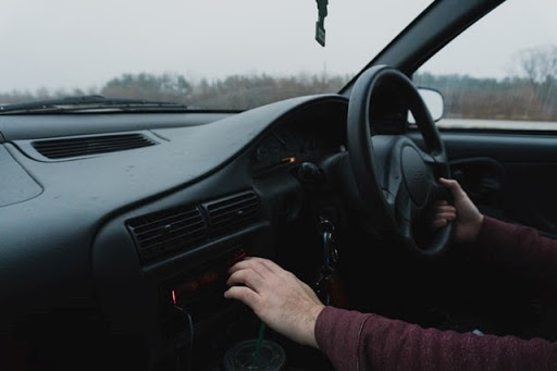 Tuning the car radio