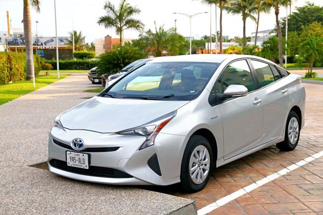 5 Best Hybrid Cars to Drive in 2021 » Oponeo.ie