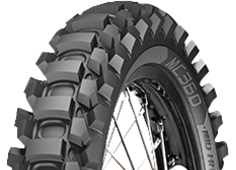 Close-up of the tread Metzeler MC360 120/100-18 68 M Rear M/C MST