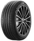Close-up of the tread Michelin Primacy 4 235/45 R18 98 W XL, S1