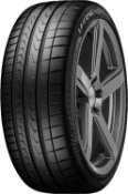 Close-up of the tread Vredestein Ultrac Vorti R+ 265/35 R20 99 Y XL, ZR