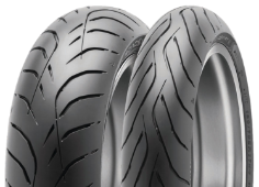 Close-up of the tread Dunlop Sportmax RoadSmart IV 110/70ZR17 (54 W) Front TL