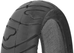 Close-up of the tread Duro HF916 X-PLORER 140/60-13 57 L TL M/C